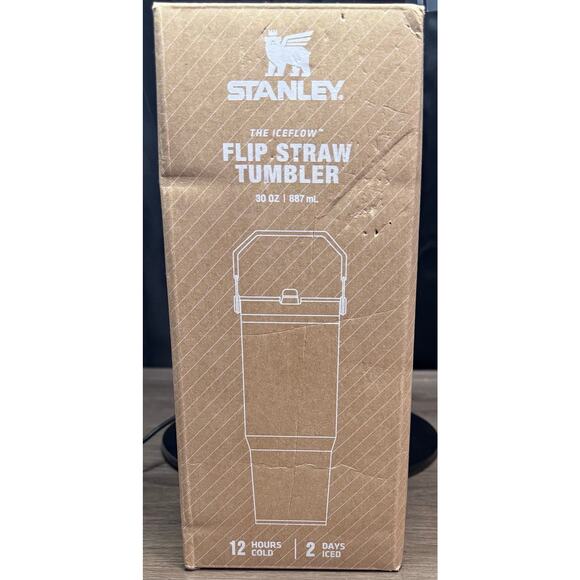 Stanley the iceflow flip straw Tumbler cup 30oz - Picture 4 of 10